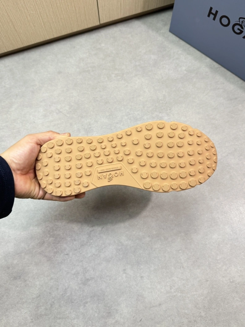Compact Hxgxn Sneakers 177128