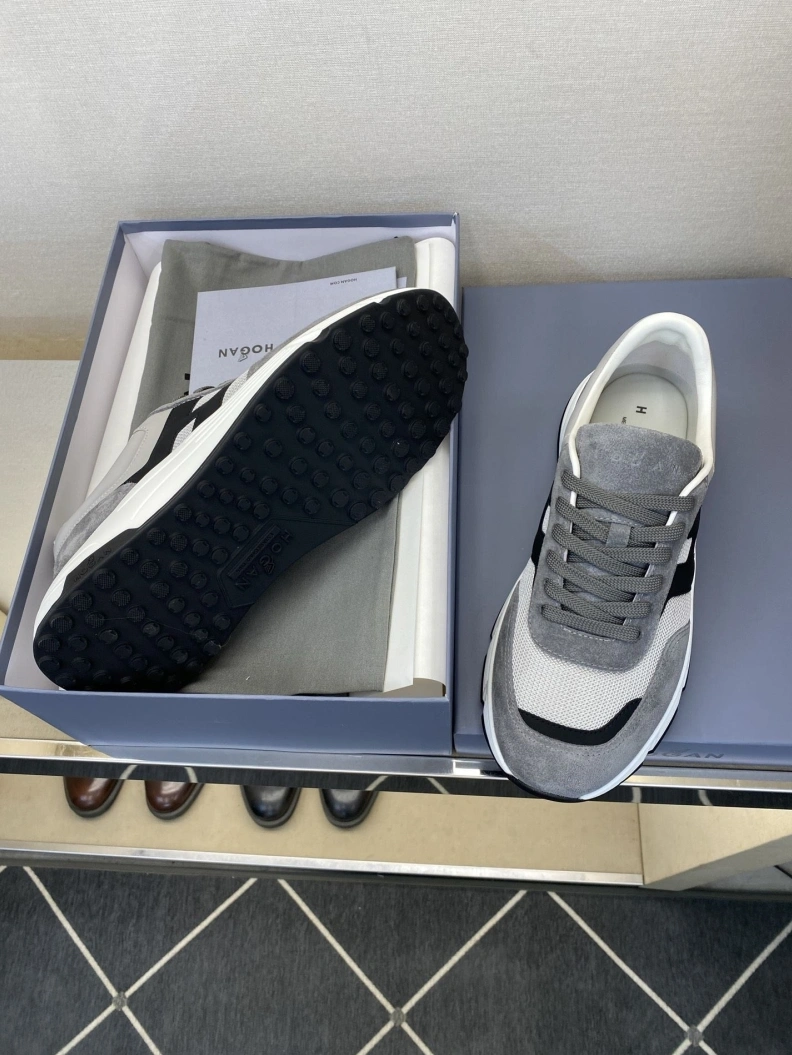 Minimalist Hxgxn Sneakers 177144