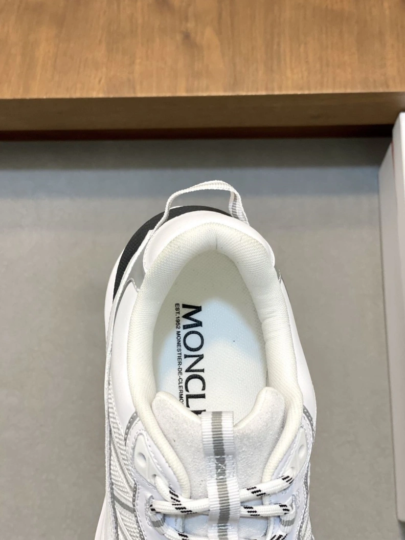 Popular Mxnclxr Sneakers 197211