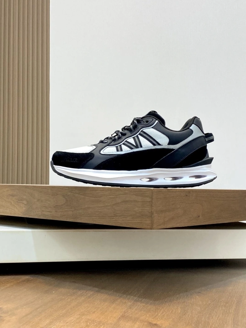 Timeless Mxnclxr Sneakers 197176