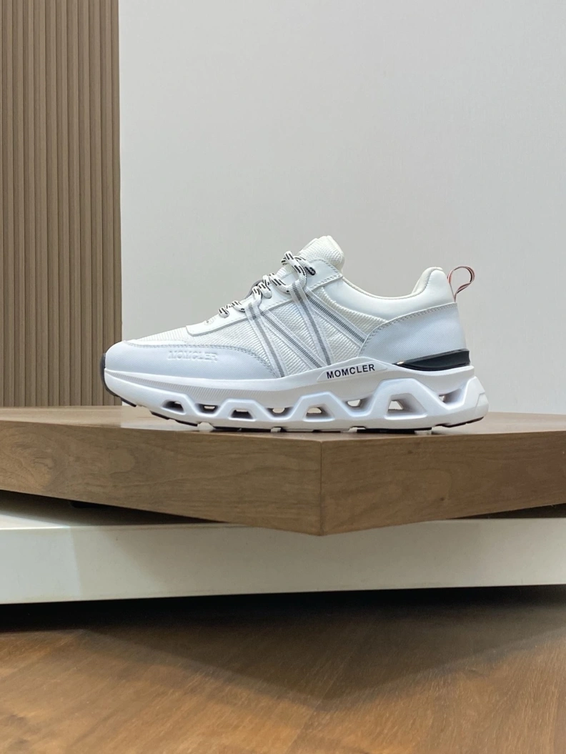 AllSeason Mxnclxr Sneakers 197181