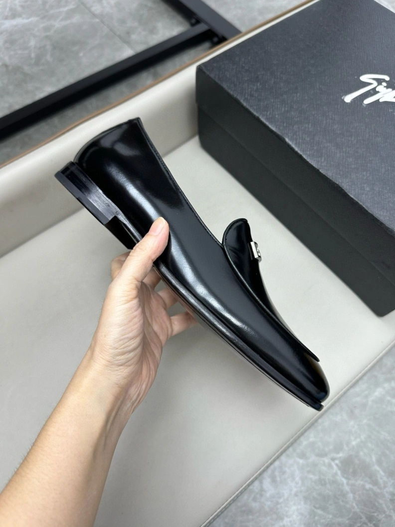 EyeCatching Othxr Leather Shoes 209997