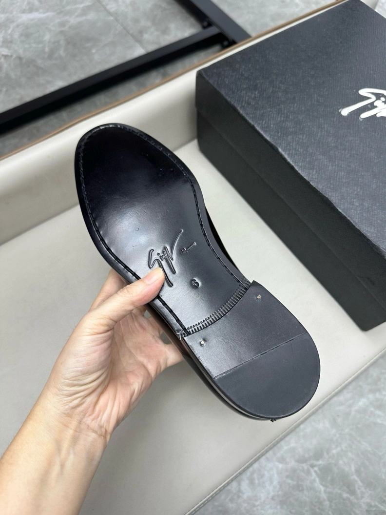 EyeCatching Othxr Leather Shoes 209997