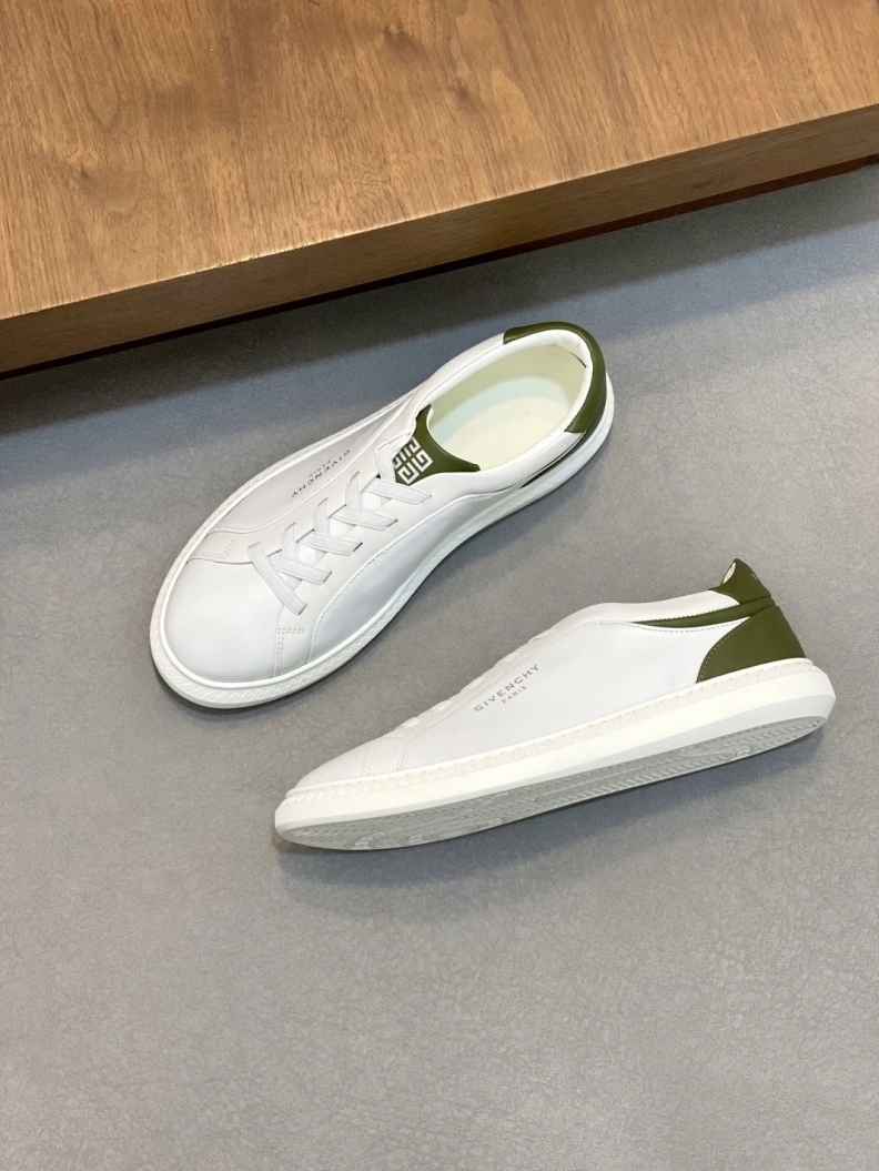 Affordable Gxvxnchy Sneakers 151940