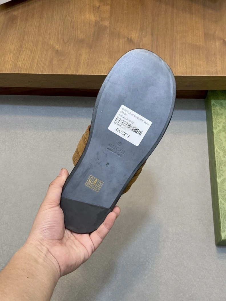 Sleek Gxccx Slippers 155306