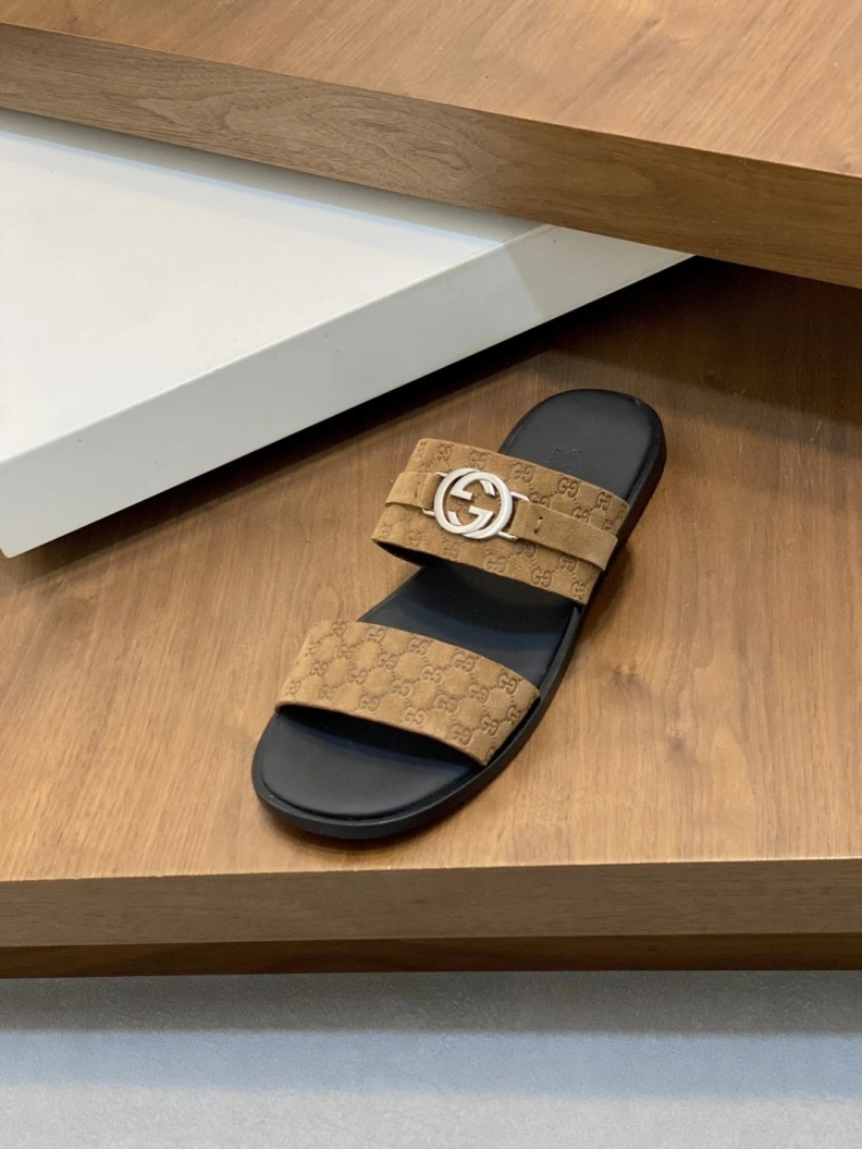Sleek Gxccx Slippers 155306