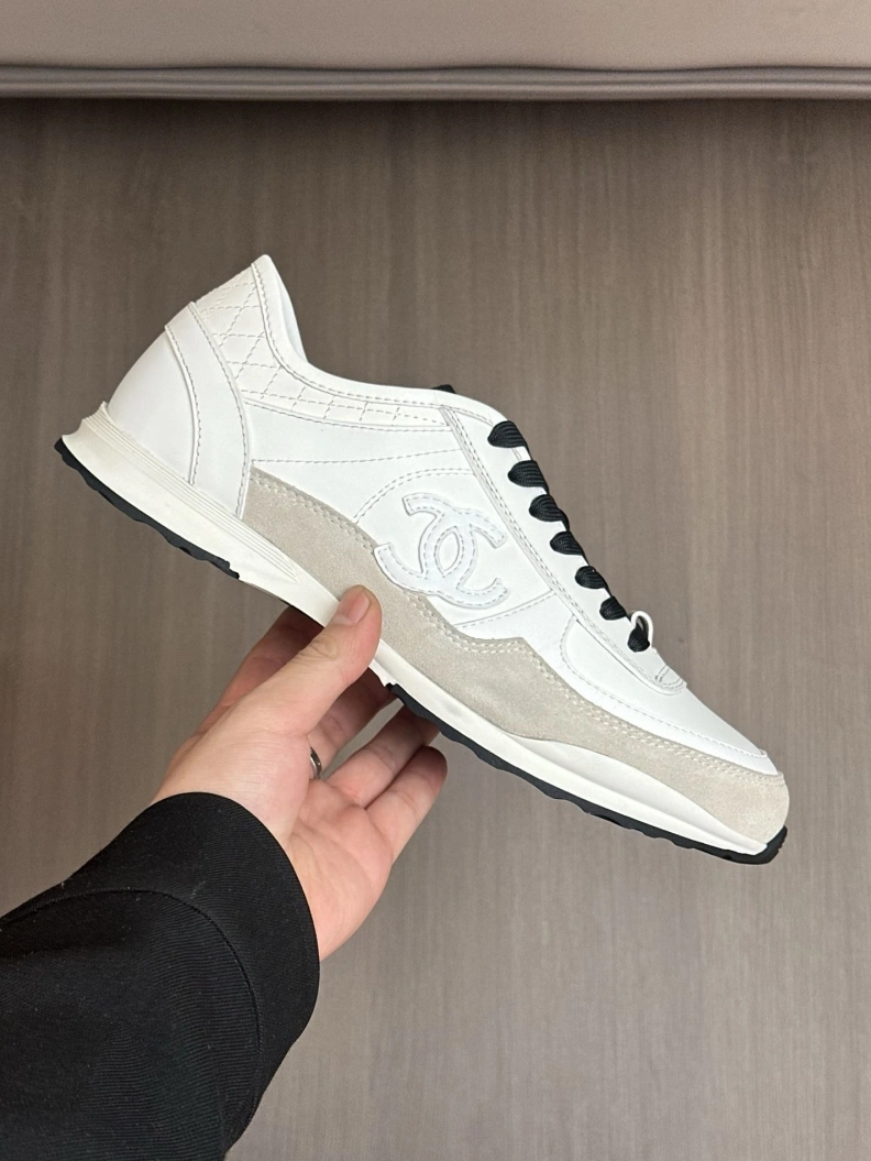 Unique Chxnxl Sneakers 118149