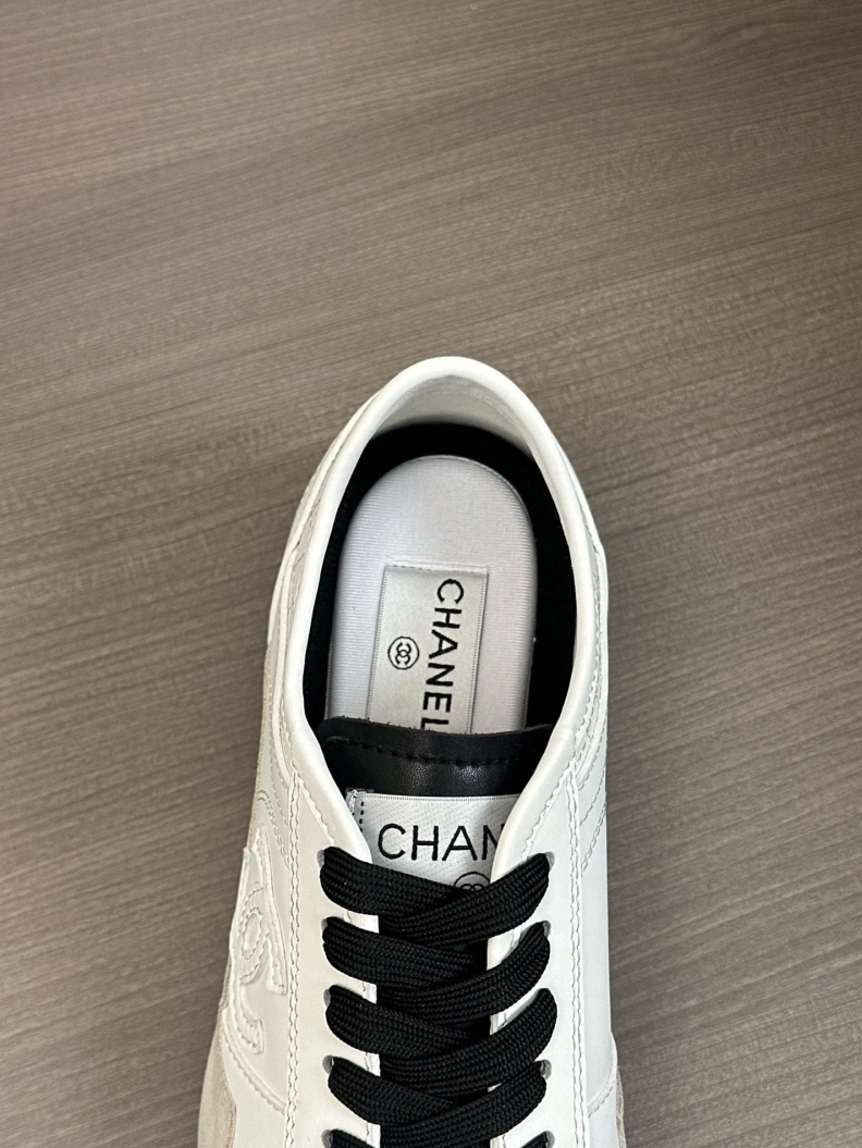 Unique Chxnxl Sneakers 118149