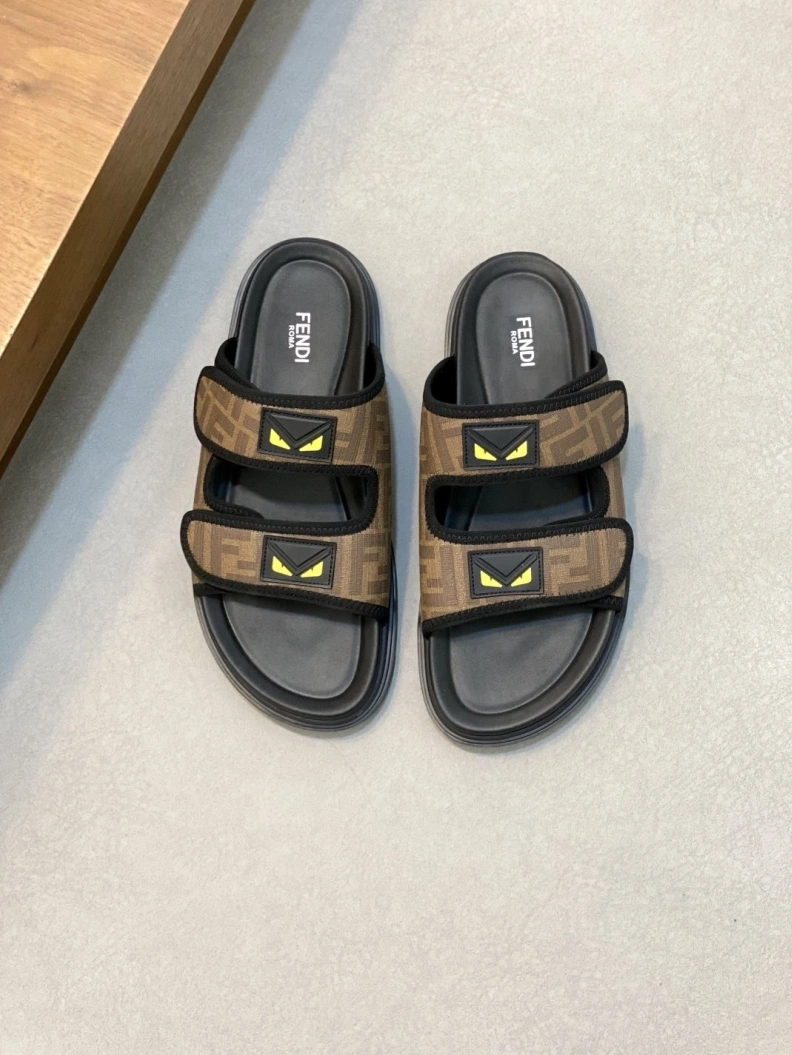 Sleek Fxndx Slippers 147019