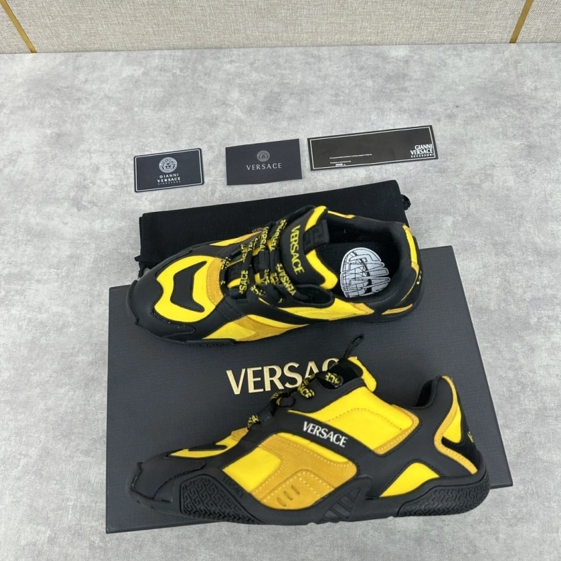 Modern Gxvxnchy Sneakers 152388