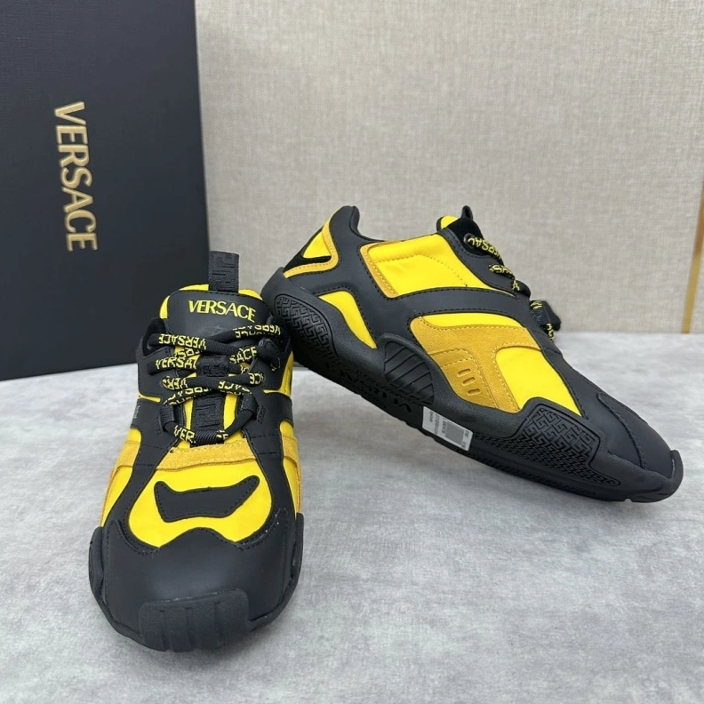 Modern Gxvxnchy Sneakers 152388