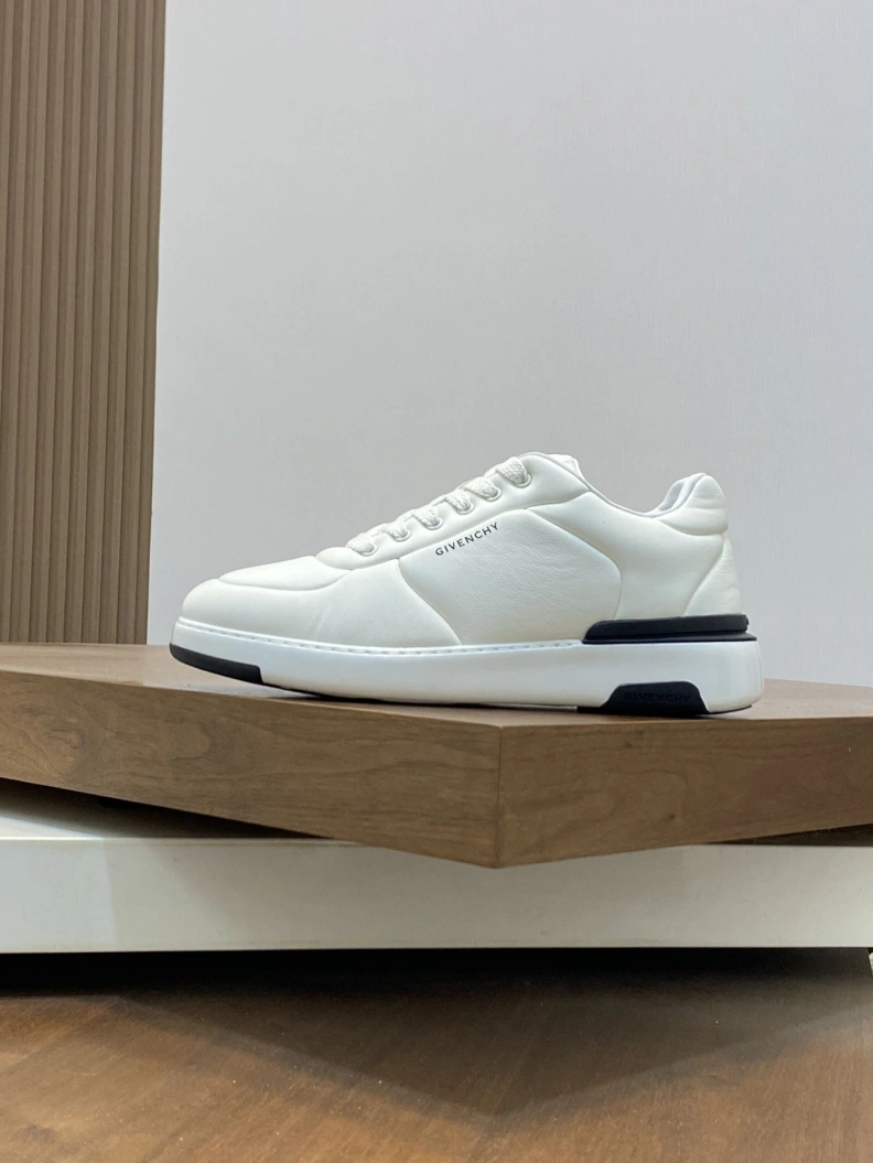Gxvxnchy Sneakers HighQuality 152378