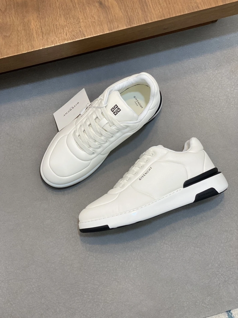 Gxvxnchy Sneakers HighQuality 152378