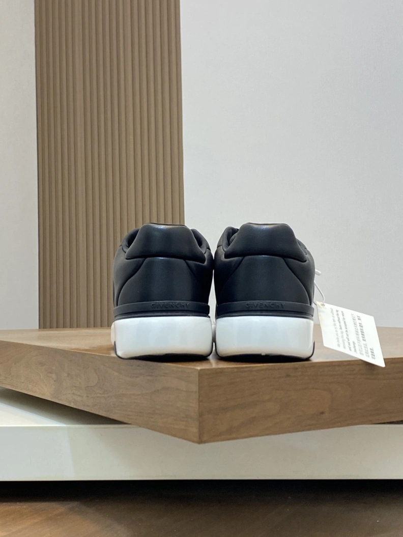 Gxvxnchy Sneakers Comfortable 152385