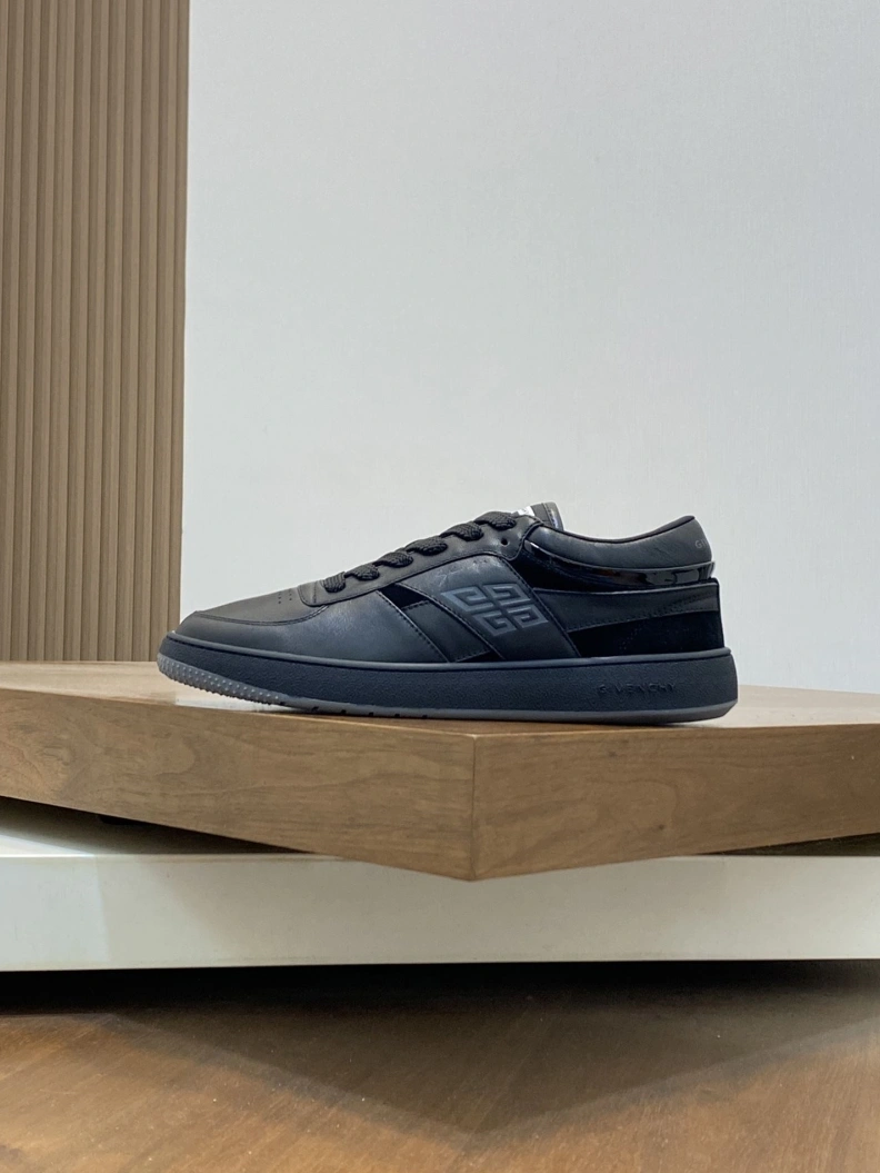 Gxvxnchy Sneakers Resilient 152377
