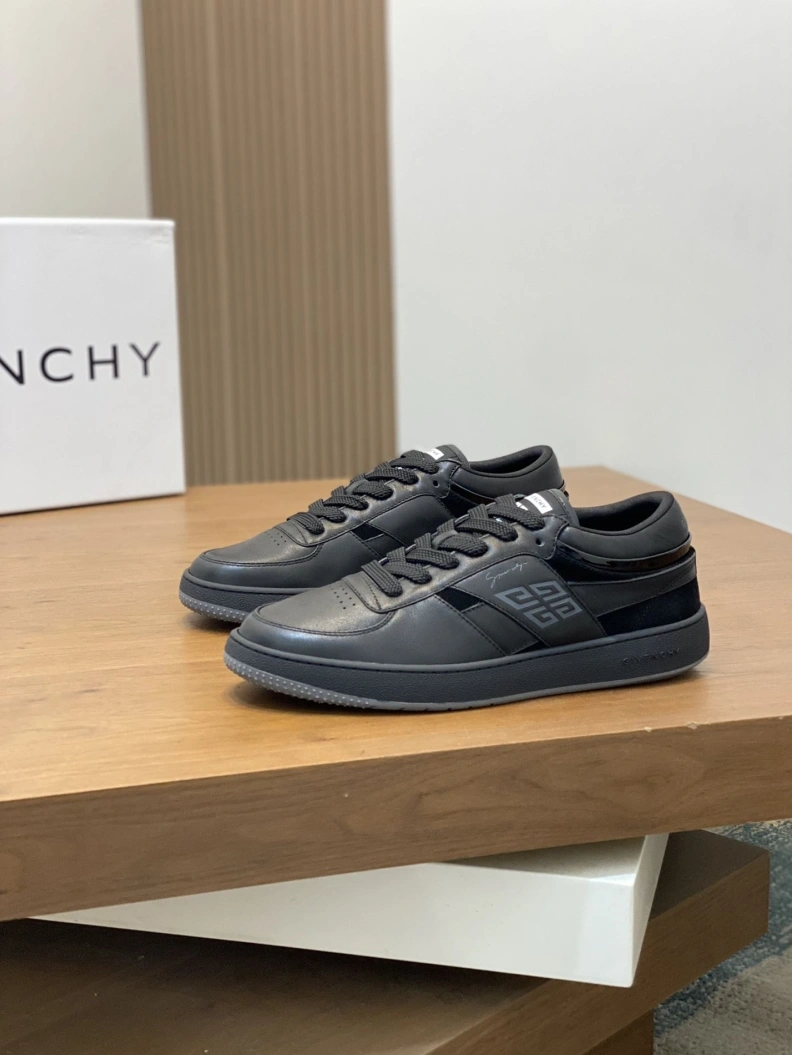 Gxvxnchy Sneakers Resilient 152377