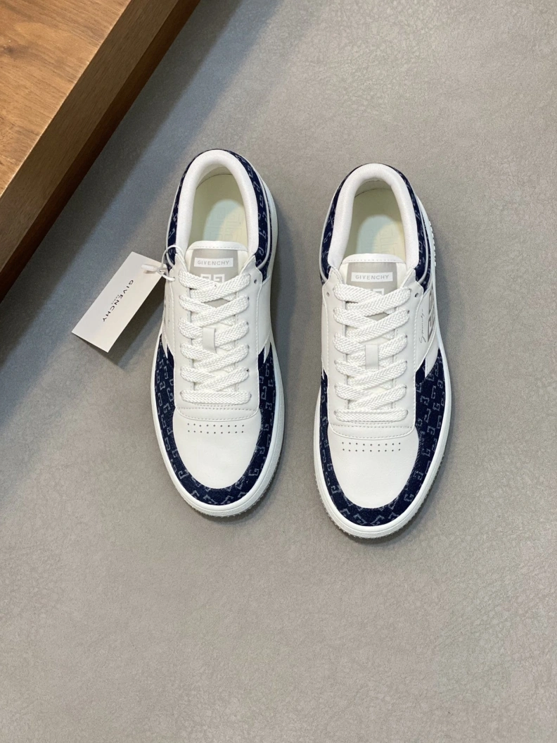 Gxvxnchy Sneakers AllSeason 152375