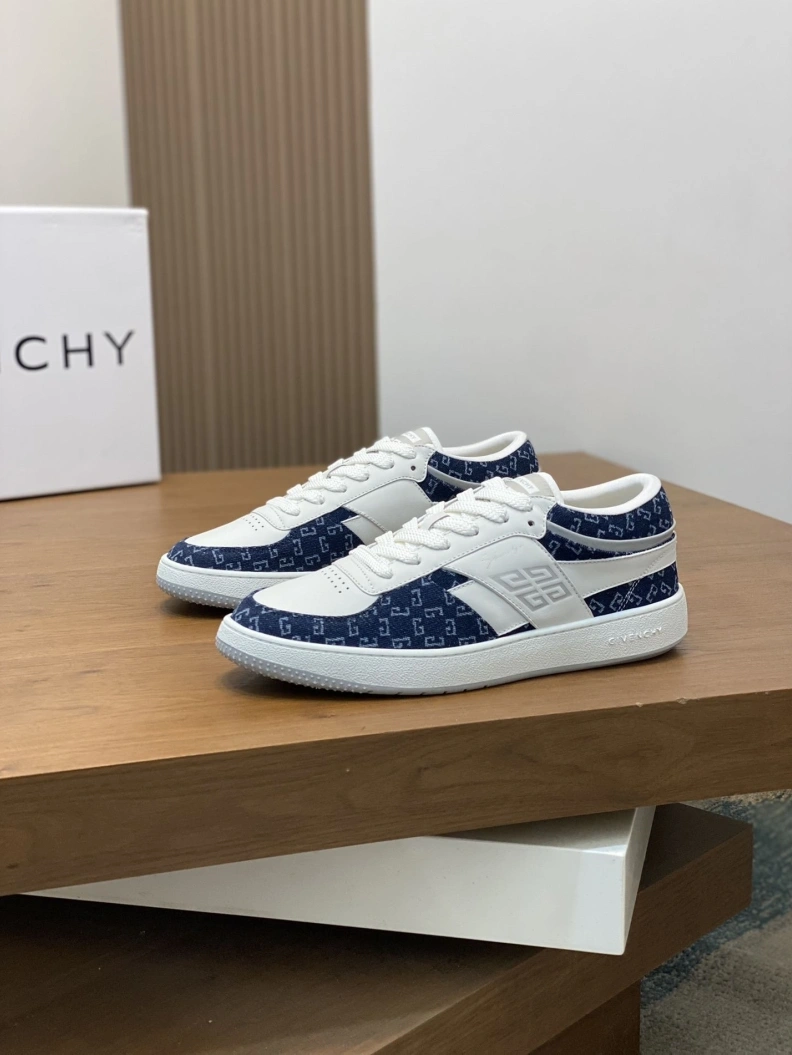 Gxvxnchy Sneakers AllSeason 152375