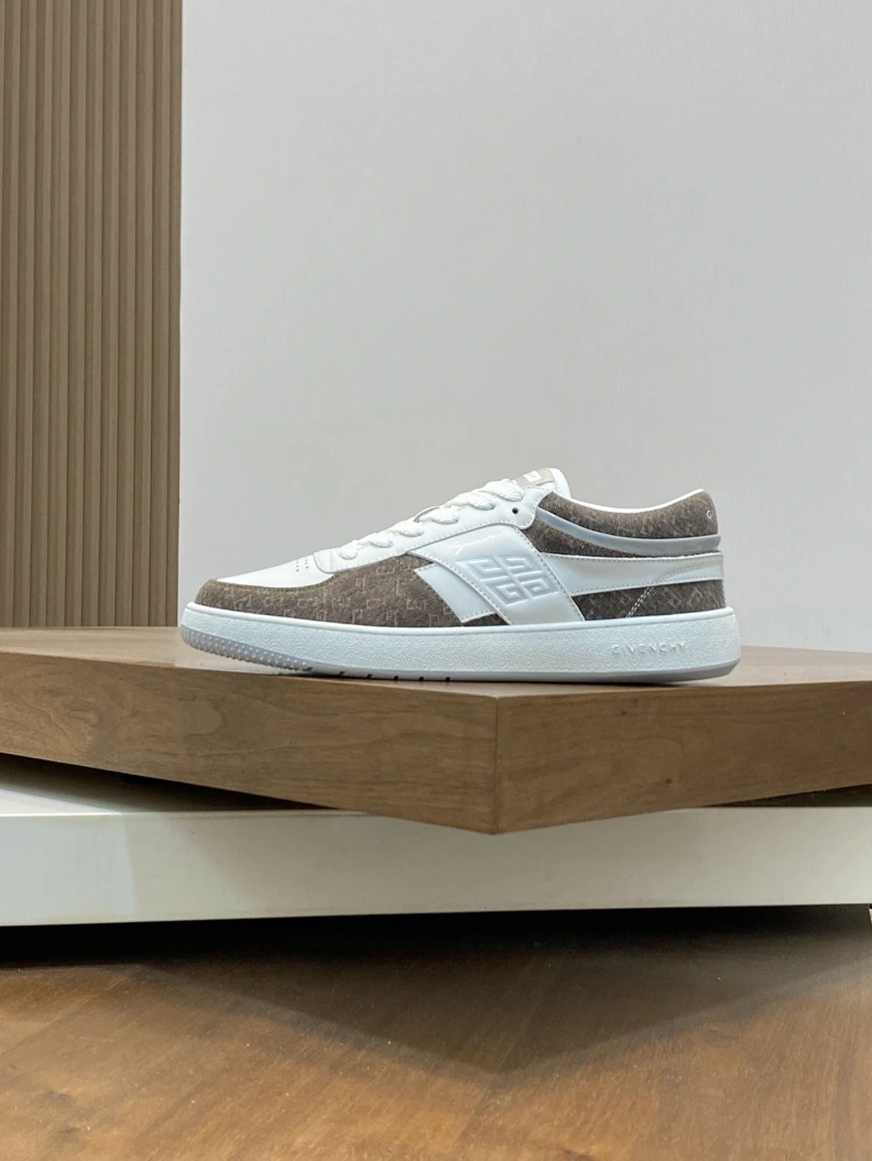 Durable Gxvxnchy Sneakers 152373