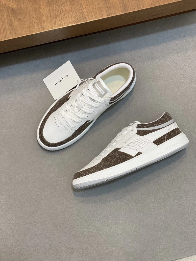 Durable Gxvxnchy Sneakers 152373