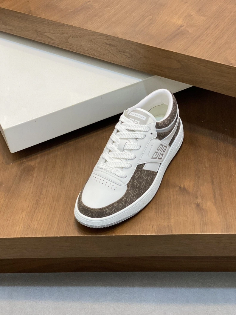 Durable Gxvxnchy Sneakers 152373