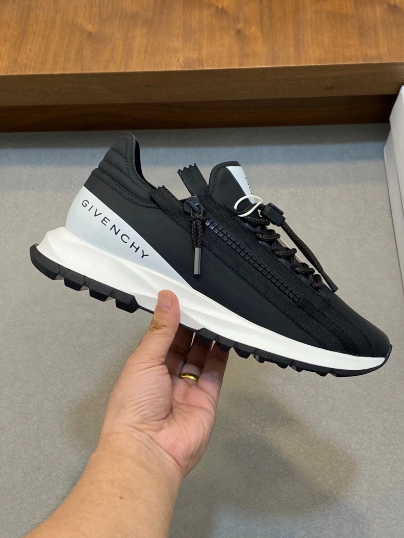 Gxvxnchy Sneakers StreetReady 152383