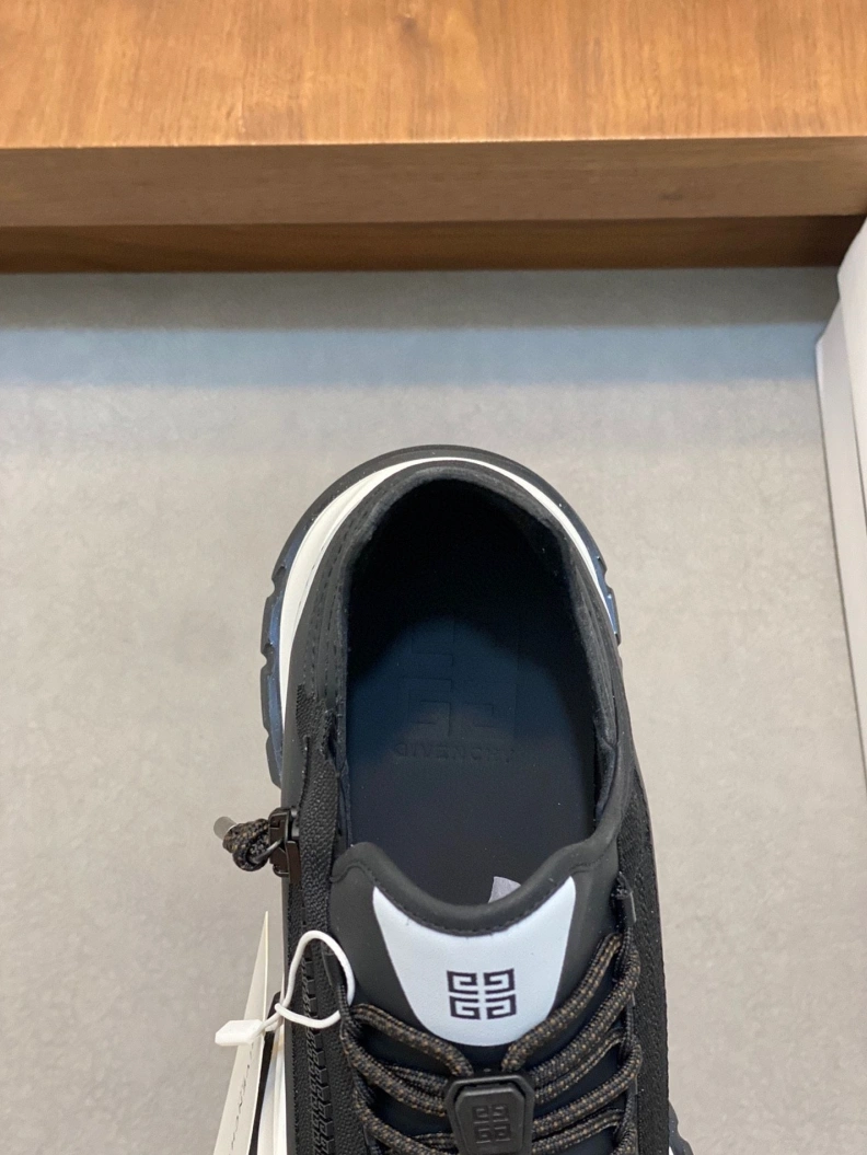 Gxvxnchy Sneakers StreetReady 152383