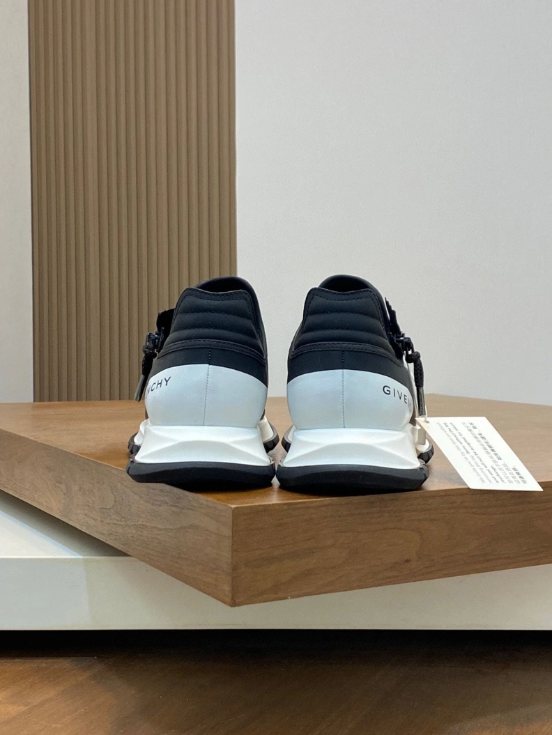 Gxvxnchy Sneakers StreetReady 152383