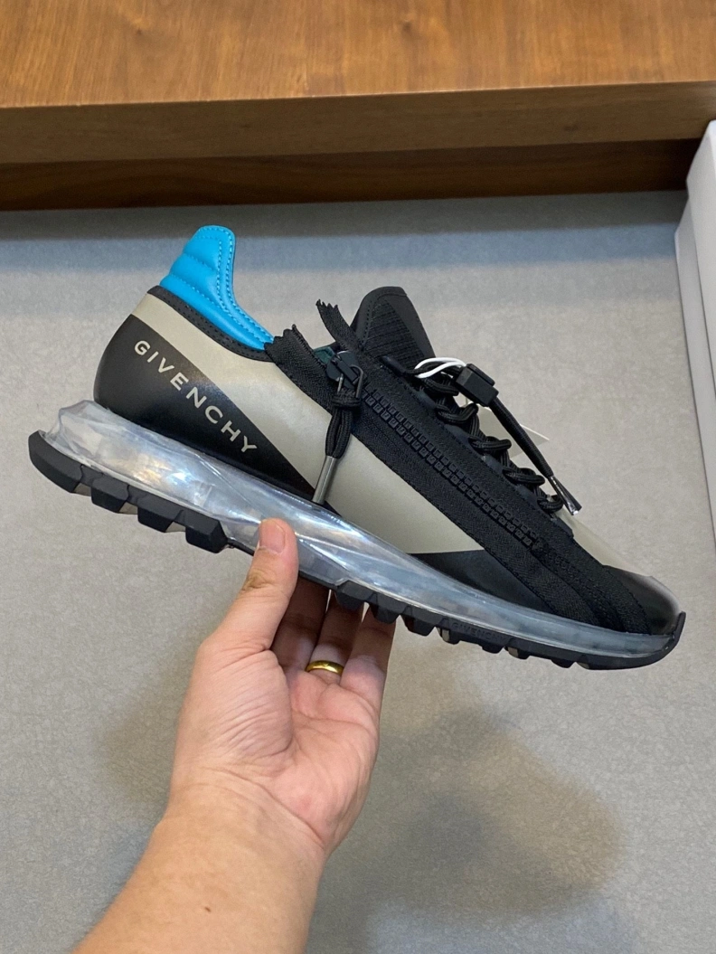 Functional Gxvxnchy Sneakers 152366