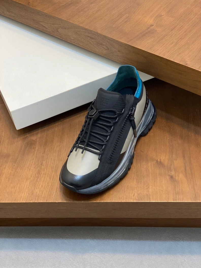 Functional Gxvxnchy Sneakers 152366