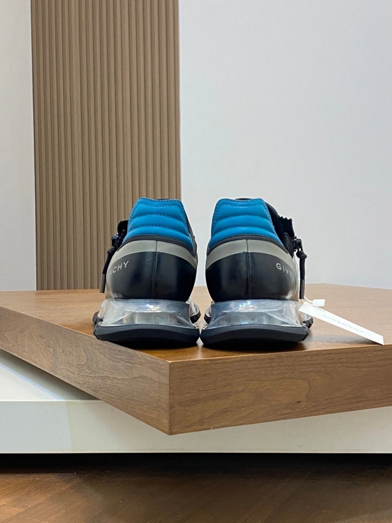 Functional Gxvxnchy Sneakers 152366
