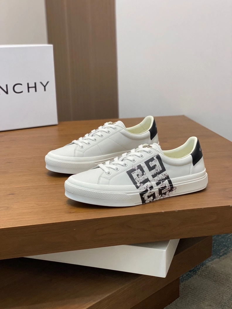 Gxvxnchy Sneakers Elegant 152365