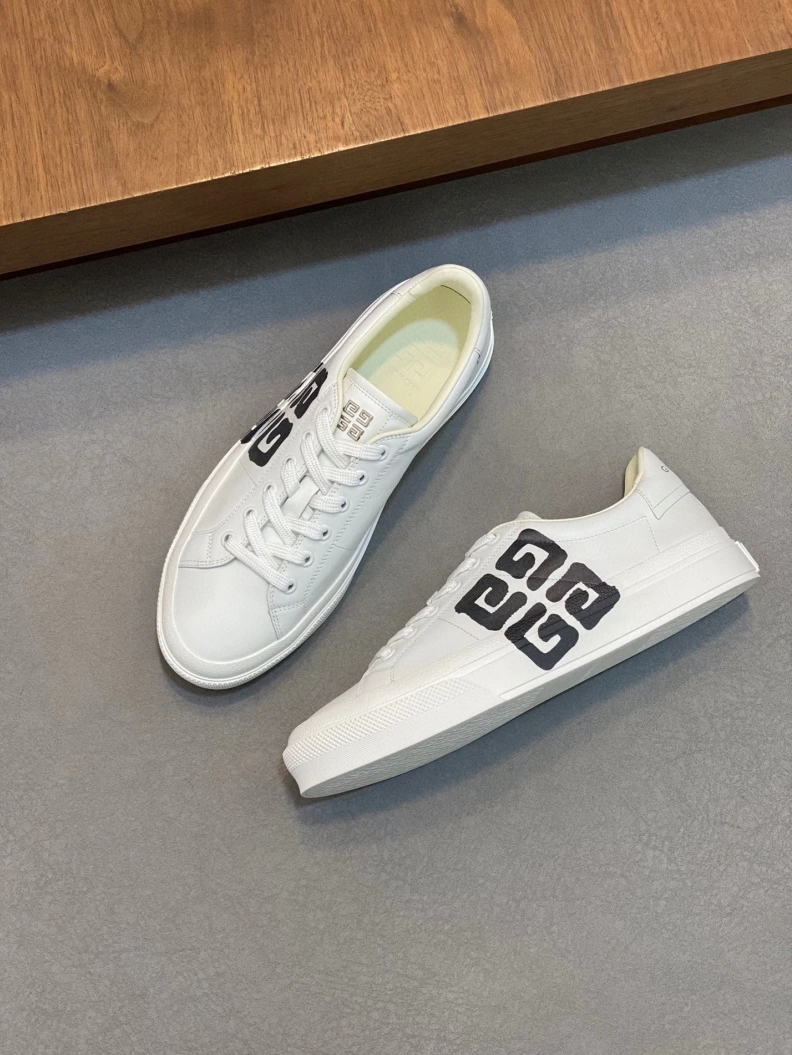 Reliable Gxvxnchy Sneakers 152363