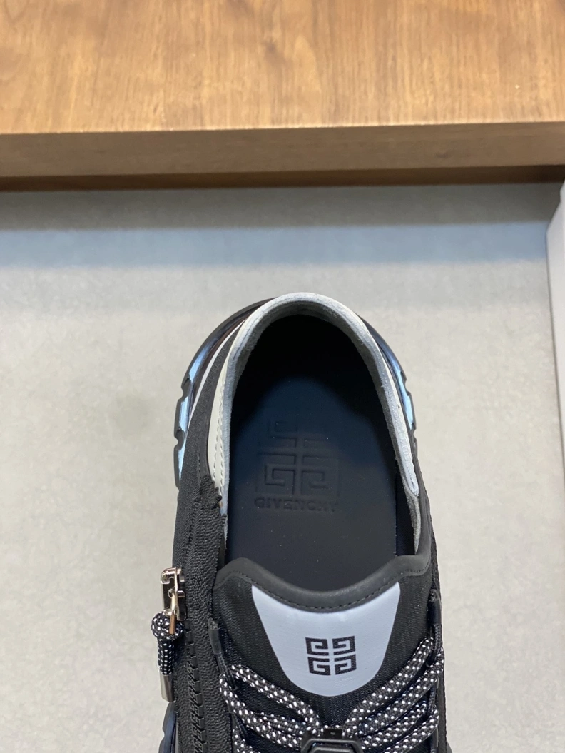 Gxvxnchy Sneakers AllSeason 152361
