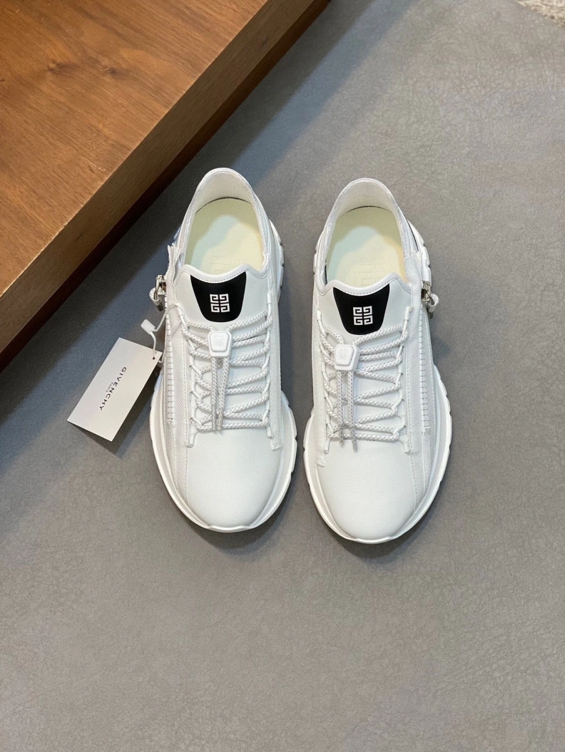 Gxvxnchy Sneakers Elegant 152362