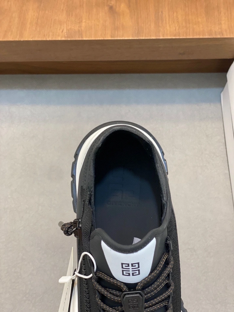 TopPick Gxvxnchy Sneakers 152360