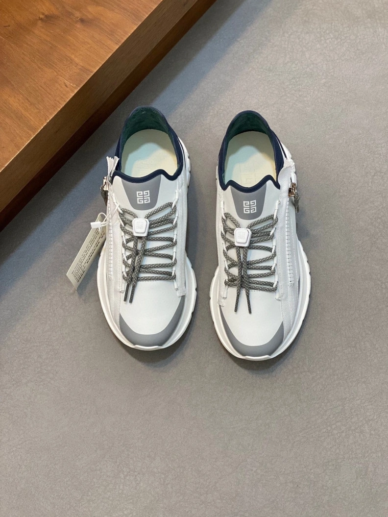 Fashionable Gxvxnchy Sneakers 152359