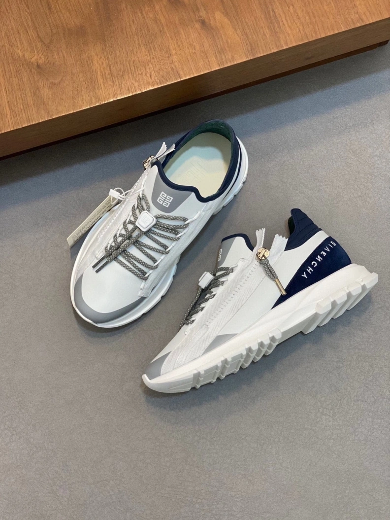 Fashionable Gxvxnchy Sneakers 152359
