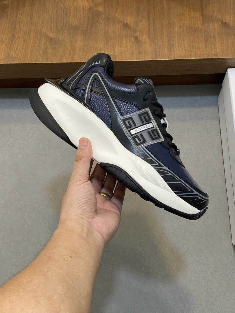 Gxvxnchy Sneakers Fashionable 152354