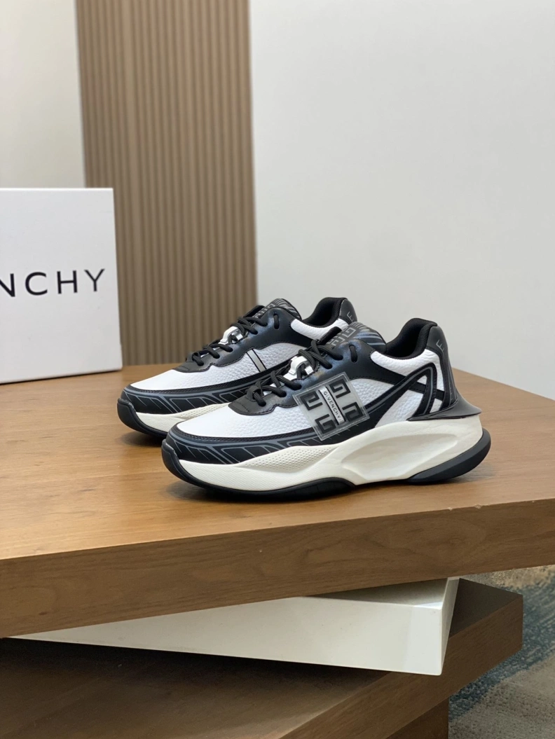 Gxvxnchy Sneakers Stylish 152355