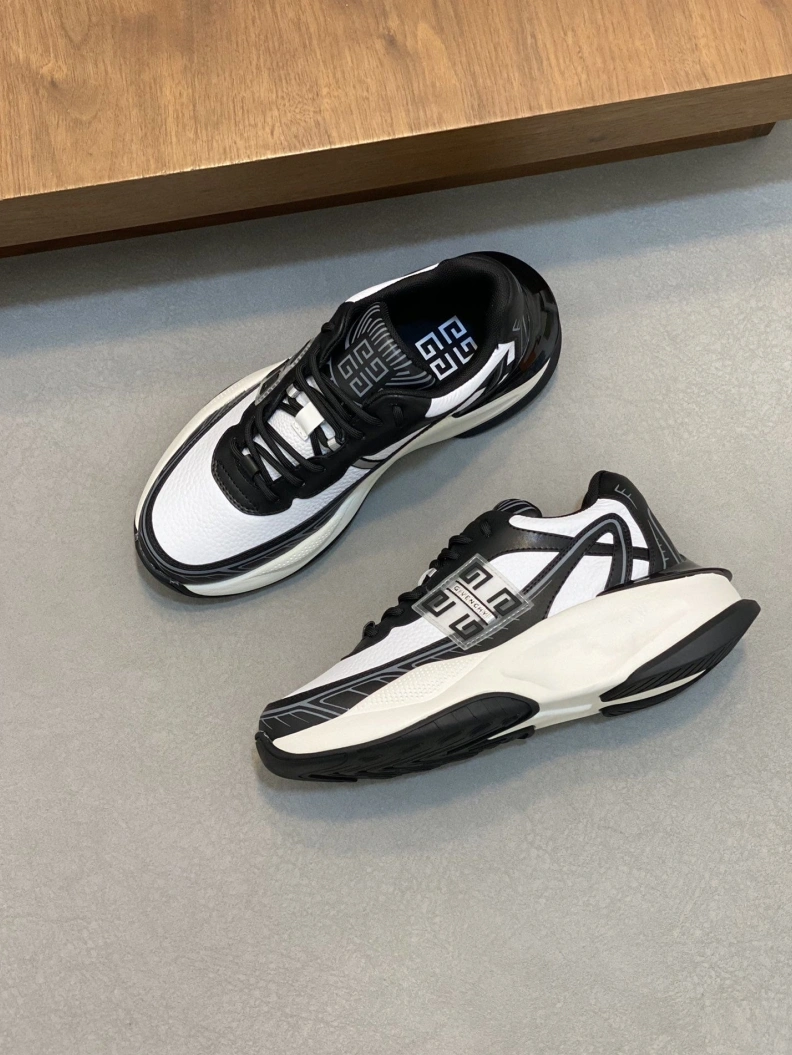 Gxvxnchy Sneakers Stylish 152355