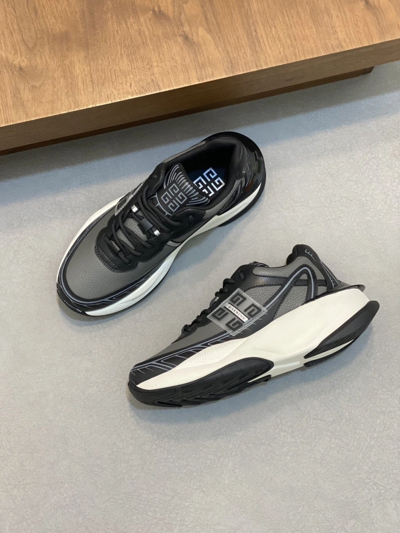 Gxvxnchy Sneakers Sleek 152353