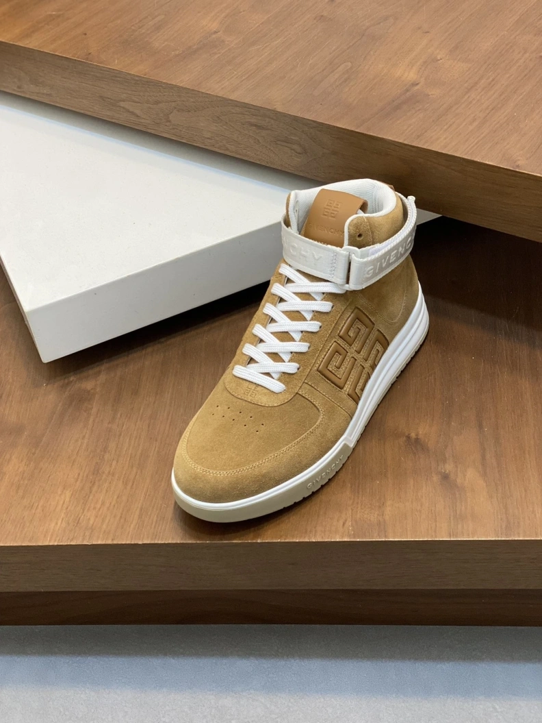 Gxvxnchy Sneakers Compact 152352