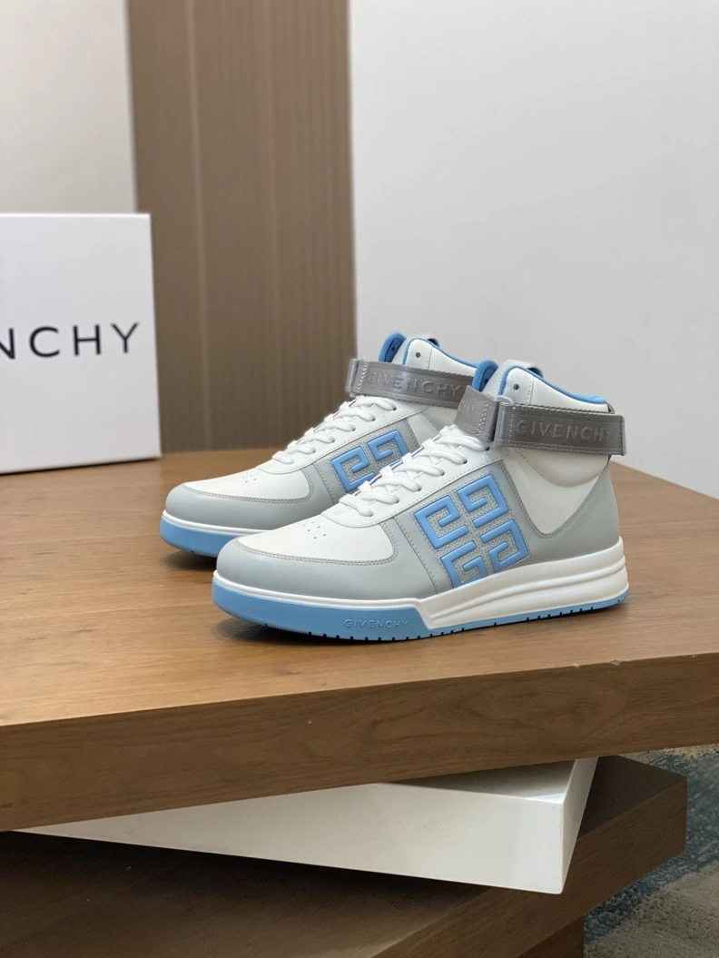 Gxvxnchy Sneakers Elegant 152348