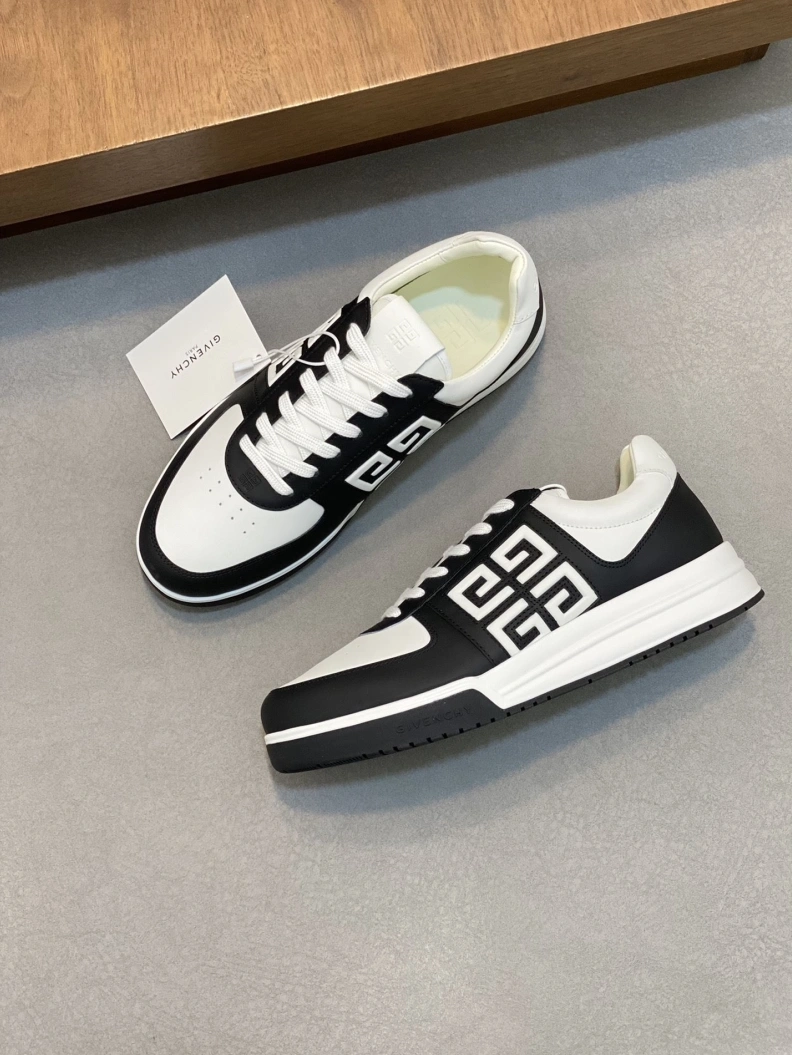 Gxvxnchy Sneakers EyeCatching 152341