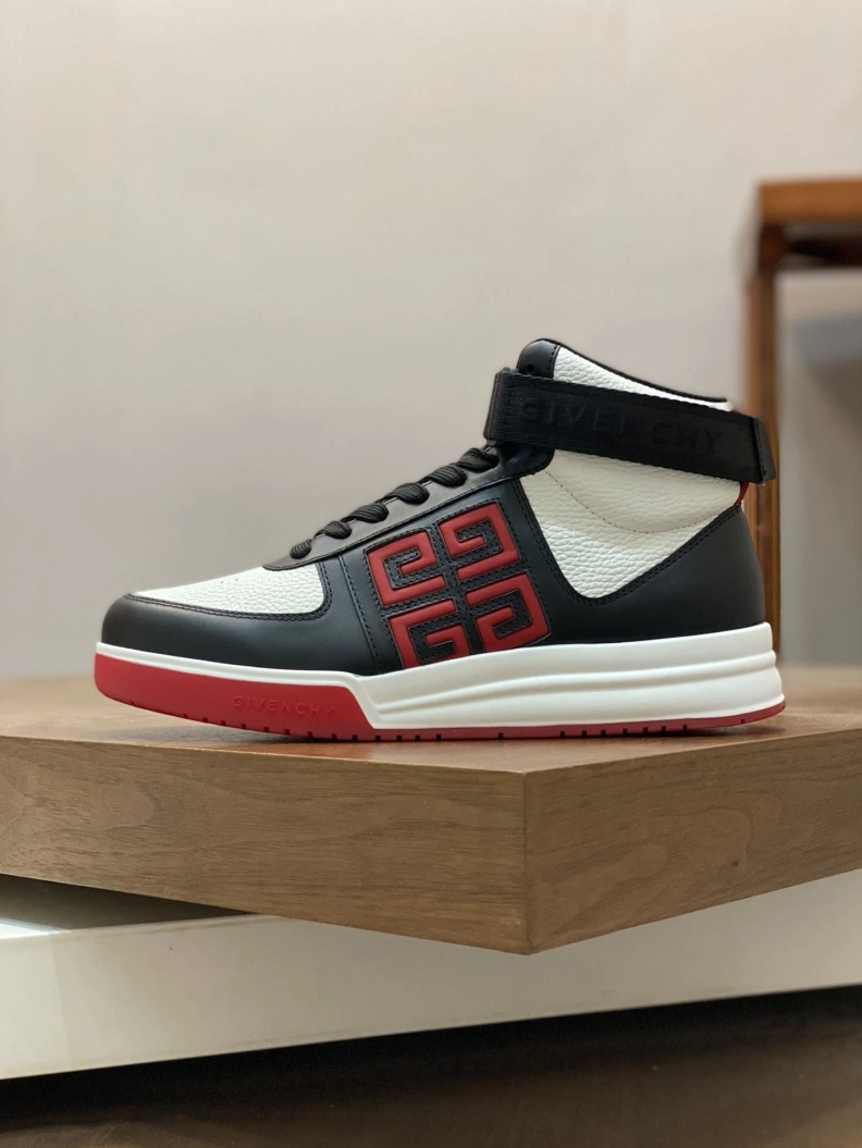 Gxvxnchy Sneakers Trendsetting 152342