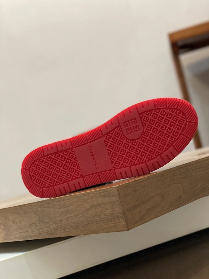 Gxvxnchy Sneakers Trendsetting 152342
