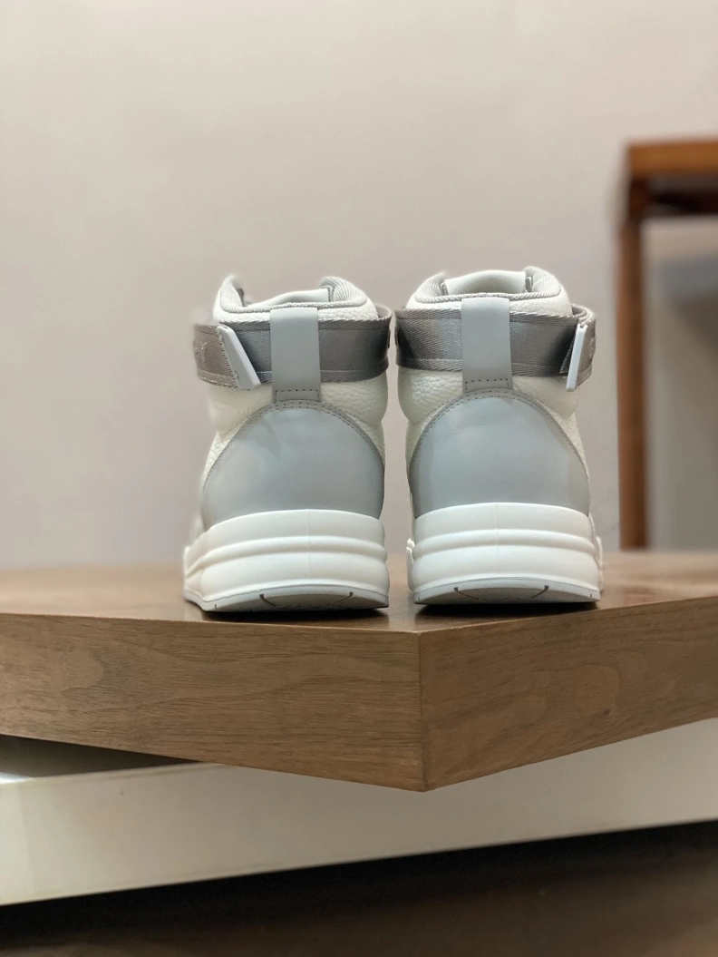 Gxvxnchy Sneakers Resilient 152345