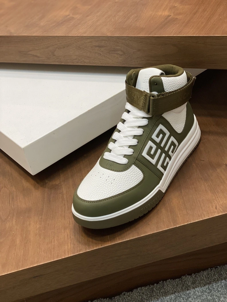 TopPick Gxvxnchy Sneakers 152329