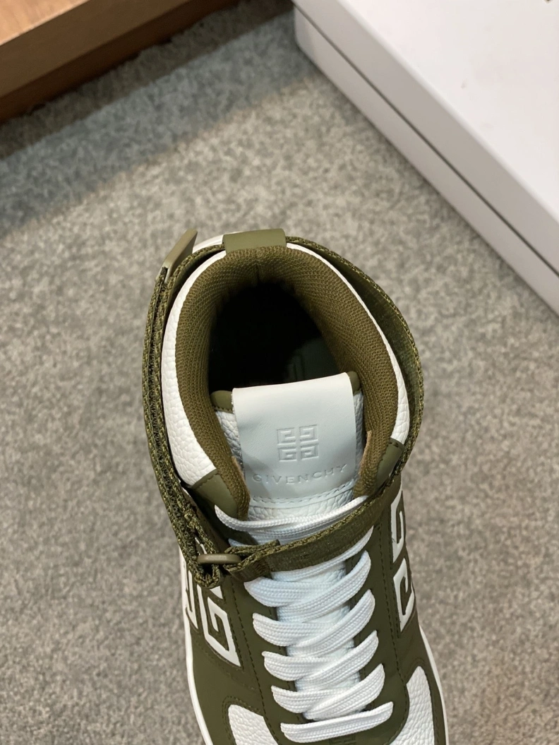 TopPick Gxvxnchy Sneakers 152329